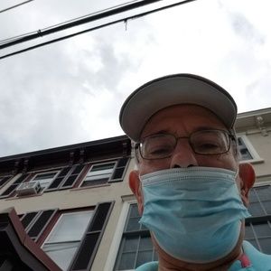 Meet your Posher, Thomas